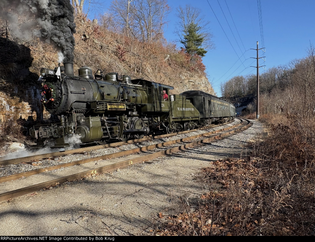 BLW 26 with the North Pole Limited in the Nay Aug gorge